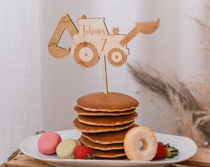 Decorazione per torta a forma di escavatore