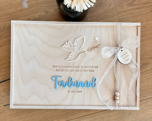 Erinnerungsbox an die Taufe Motiv Taube weiß